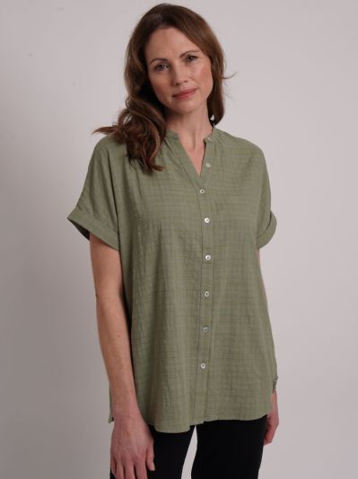 VIZ-A-VIZ Notch Collar Shirt