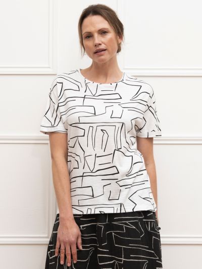 VIZ-A-VIZ Boutique Abstract Line Print T-shirt